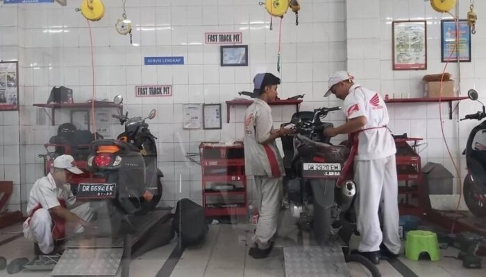 Tips #Cari_Aman, Kapan Waktu Tepat Mengganti Ban Motor? Simak Penjelasannya