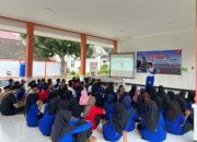 Astra Motor NTB dan Satlantas Polres Lobar Edukasi Keselamatan Berkendara di SRMP 18 Sentra Paramita.