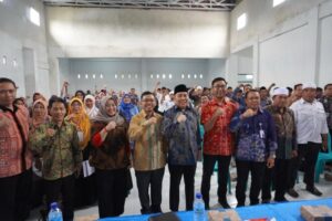 DPR RI dan BGN Sosialisasi Makan Bergizi Gratis di Lembar Lombok Barat
