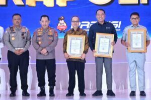 Jasa Raharja Terima Penghargaan dari Kapolri pada Acara Rakernis Fungsi Lalu Lintas 2025