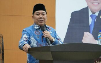 Anggota Komisi IX DPR RI, Muazzim Akbar, sosialisasi program Makan Bergizi Gratis untuk perangi gizi buruk.