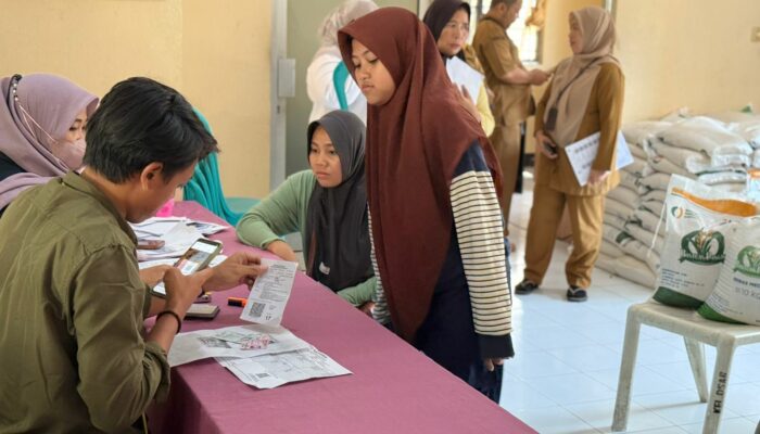 Bulog NTB Salurkan Beras Bantuan Pangan, Masyarakat Diingatkan untuk Tidak Diperjualbelikan