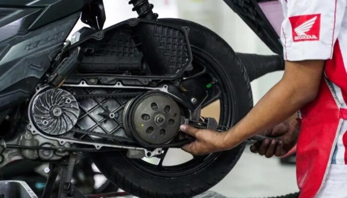 Ketahui Penyebab Seal Kruk As Motor Sering Bocor #Tips Cari_Aman