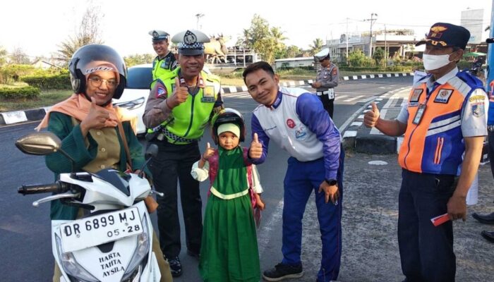 Ketahui Aturan dalam Berboncengan, Agar Tidak Melanggar dan di Tilang