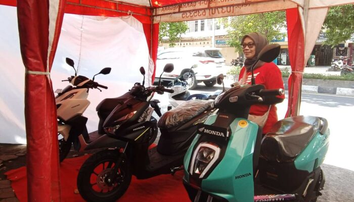 FIFGROUP Mataram Apresiasi Pelanggan dengan Promo Motor Honda, UMKM dan Umrah