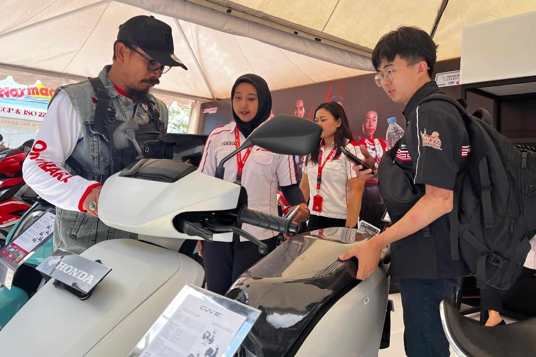 Honda CUV e: Ramaikan Paddock ARRC Mandalika 2025.