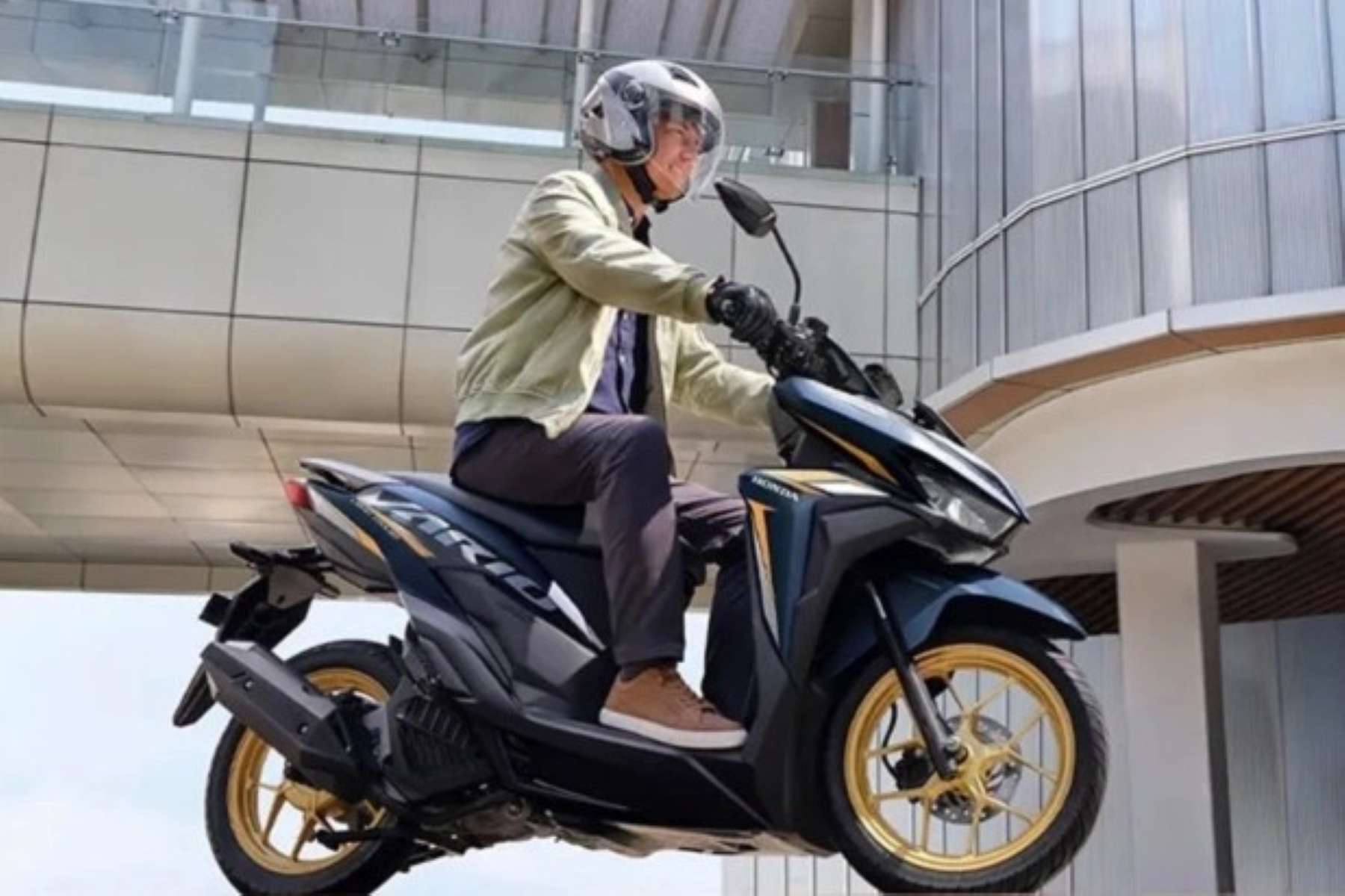 Honda Vario 160 Semakin Digemari Warlok NTB.