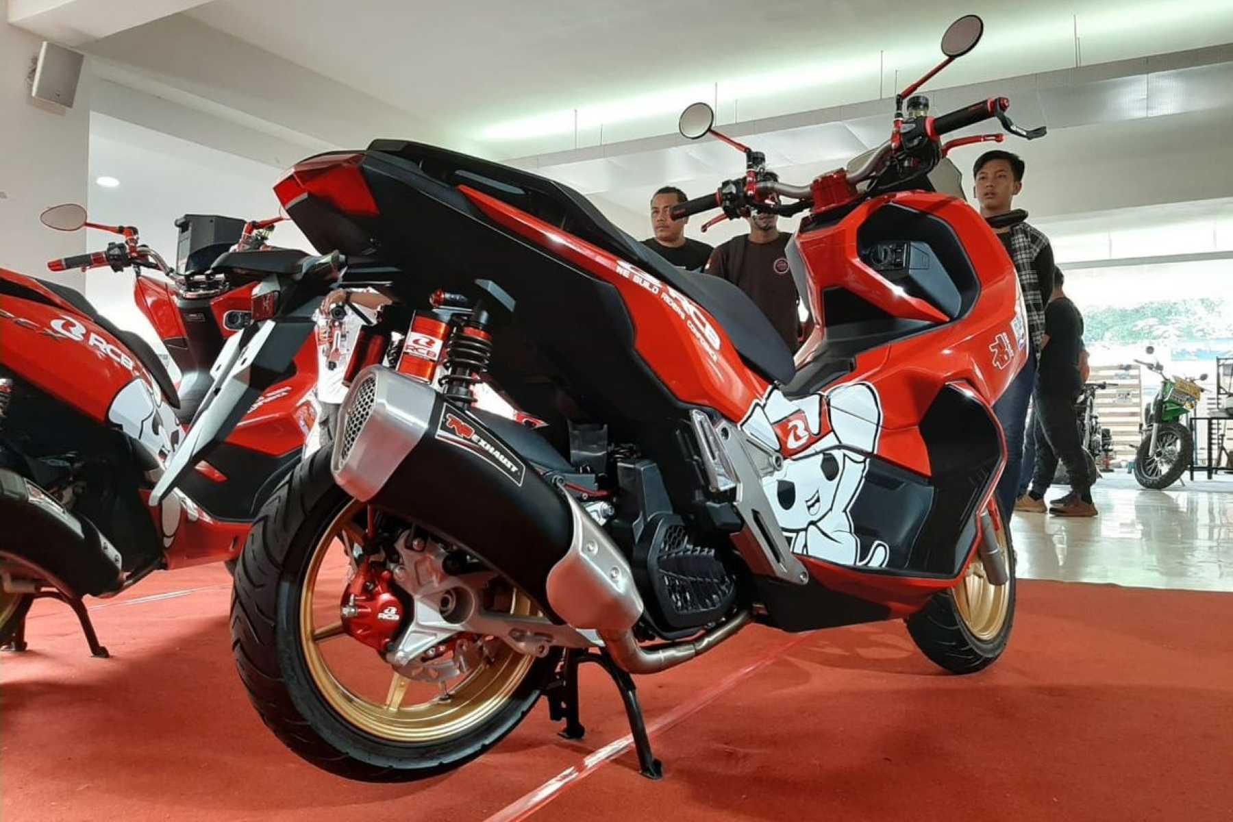 Yuk Ketahui, Ini Bedanya Knalpot Brong dan Racing.