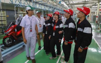 Gen Z Beraksi, Kreativitas Muda Mengguncang AHM Best Student 2025.