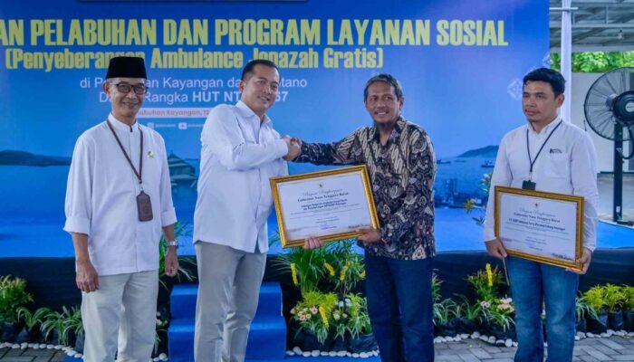 Gubernur NTB Resmikan Penyeberangan Gratis bagi Ambulans di Pelabuhan Kayangan