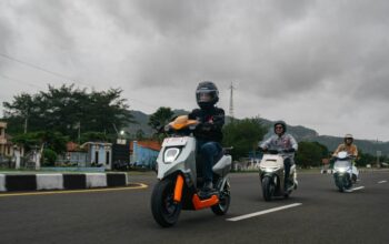 Tak Sekadar Dicuci, Ini Kunci Merawat Motor Honda Setelah Kehujanan.