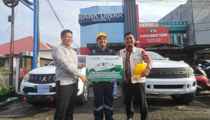 Sambut Ramadan, Bank Dinar dan MIM Foundation Bersihkan Puluhan Masjid di Lombok