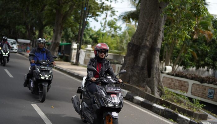 Astra Motor NTB Kampanyekan Cari Aman, Ingatkan Pengendara Motor Wajib Gunakan Jalur Lambat