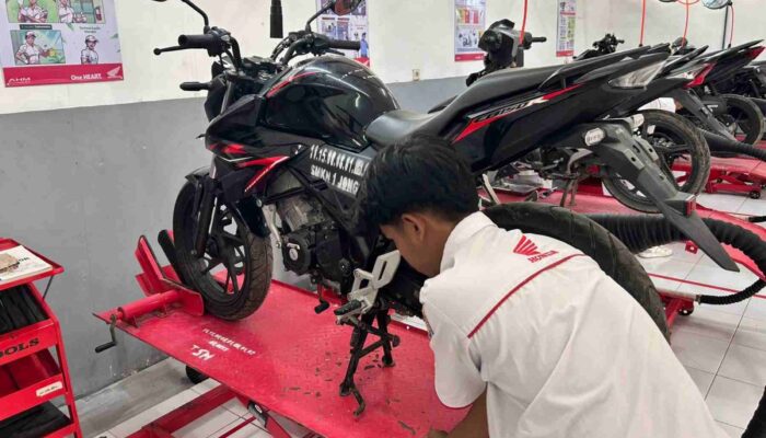 Astra Motor NTB Resmi Gandeng SMKN 1 Jonggat dan SMKN 1 Buer dalam Kelas Industri