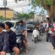 Semangat Berbagi di Ramadan, Komunitas Motor HALO Tebar 350 Paket Takjil di Simpang Empat Sriwijaya.