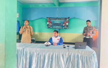 Kampanye Keselamatan Berkendara Honda kembali Sasar Pelajar di SMP 1 Tanjung Lombok Utara.