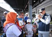 Jasa Raharja Berangkatkan Ribuan Pemudik dari Stasiun Pasar Senen Jakarta melalui Program Mudik Gratis BUMN 2026.