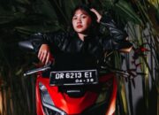 Tampilan Baru Honda PCX 160 Lebih Elegan dengan Sentuhan Warna Premium dan Fitur Honda RoadSync yang Canggih.