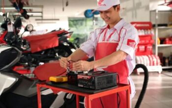 Astra Motor NTB Ingatkan Pentingnya Cek Aki Motor Secara Rutin.