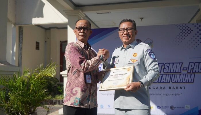 Penyerahan Sertifikat SMKPAU Jadi Langkah Nyata Jasa Raharja NTB Tingkatkan Keselamatan Transportasi